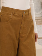Linna Cord Barrel Leg Jean
