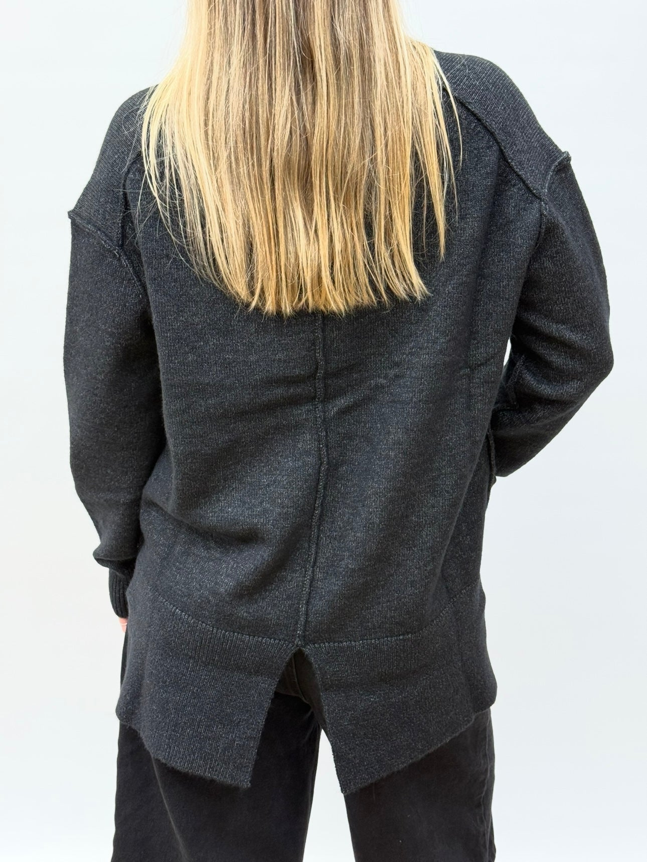 Vally V-neck Knit