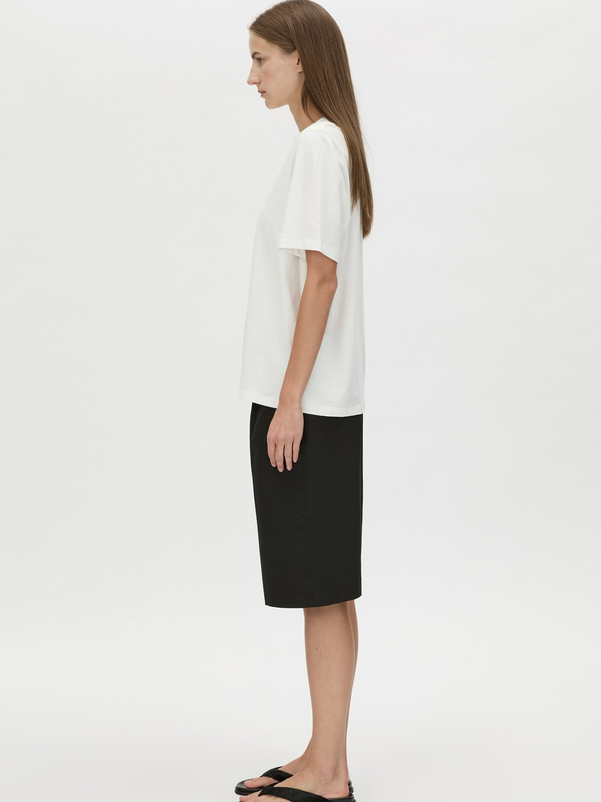 Suvero Logo Tee - Soft White