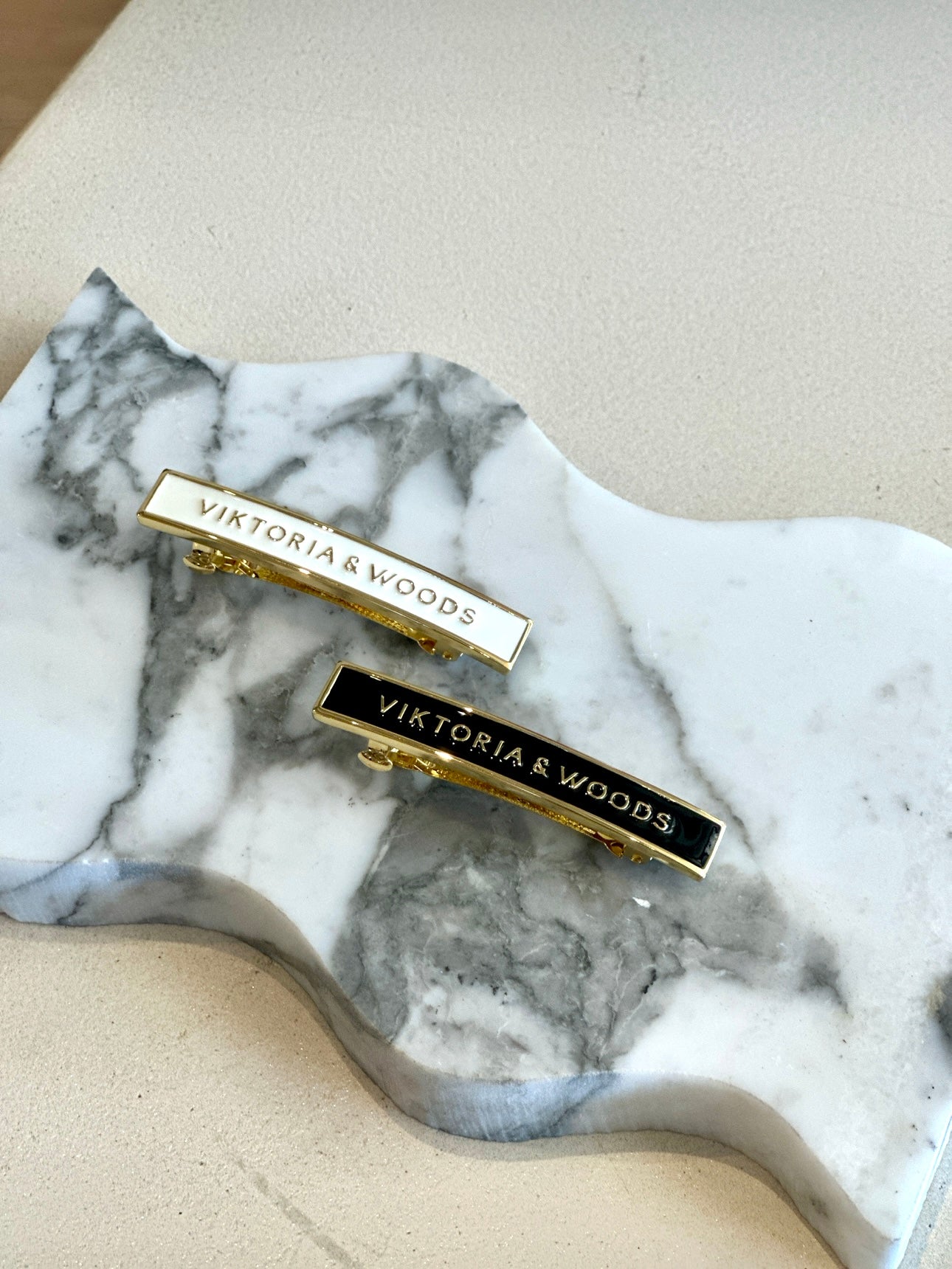 V&W Hair Clip - Ivory