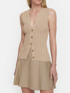 Plaza Vest