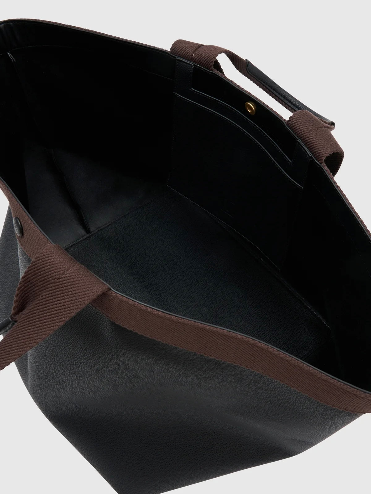 Soki Tote - Black / Chocolate