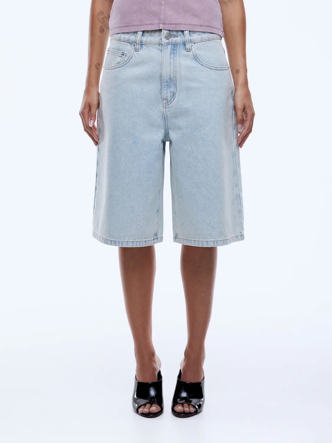Gracie Bermuda Short - Light Wash