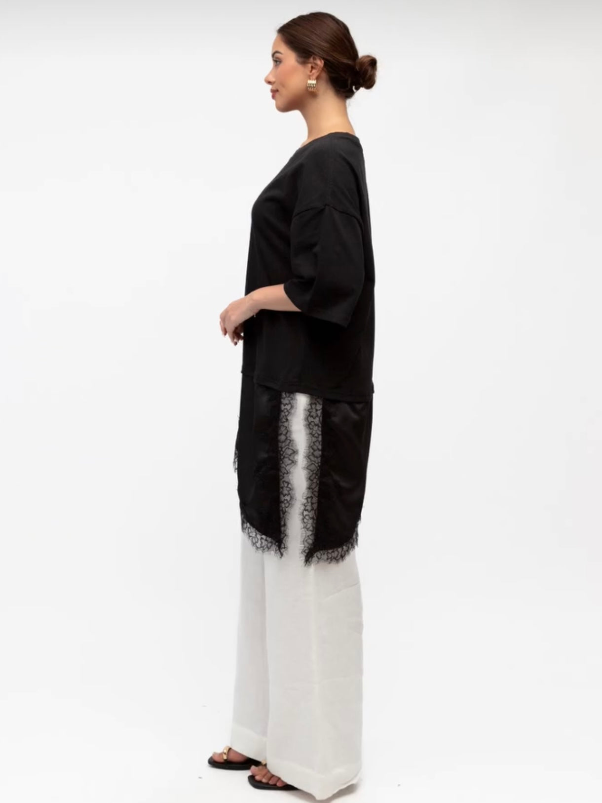 Kruz Lace Hem Tee - Black