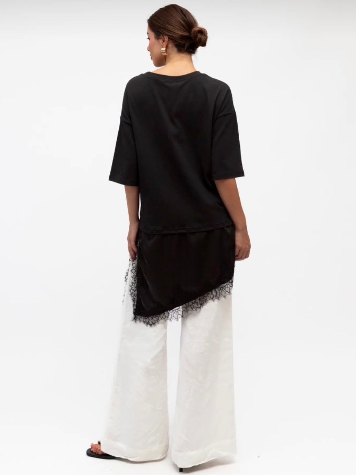 Kruz Lace Hem Tee - Black