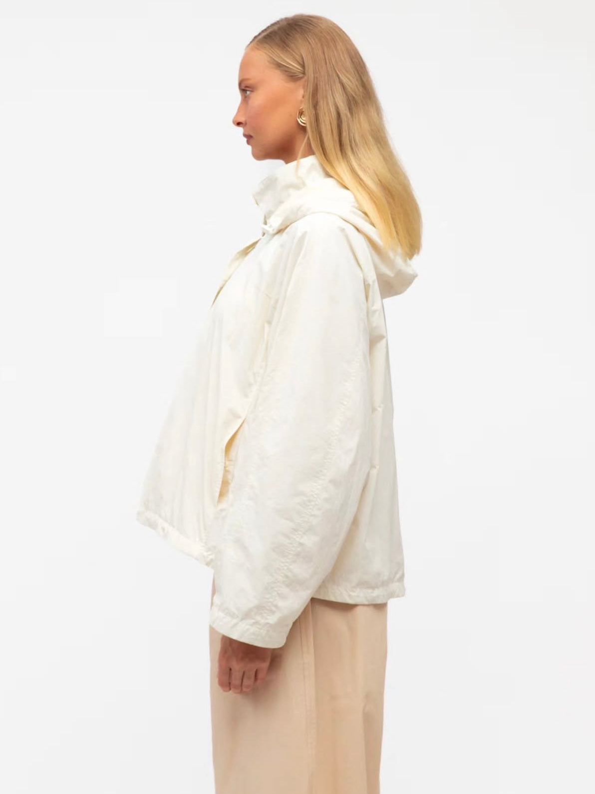 London Wind Breaker - Cream