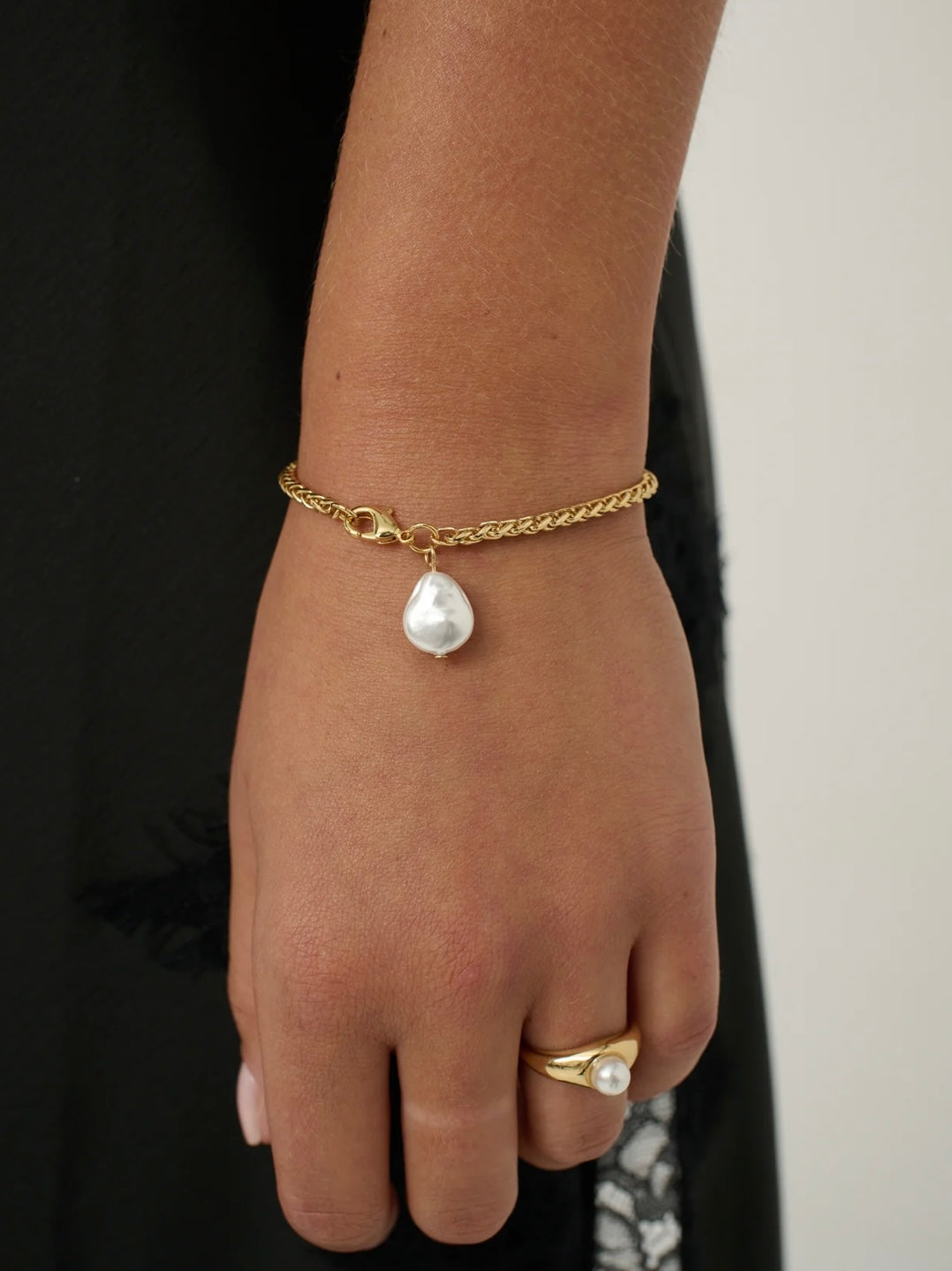 Lola Bracelet