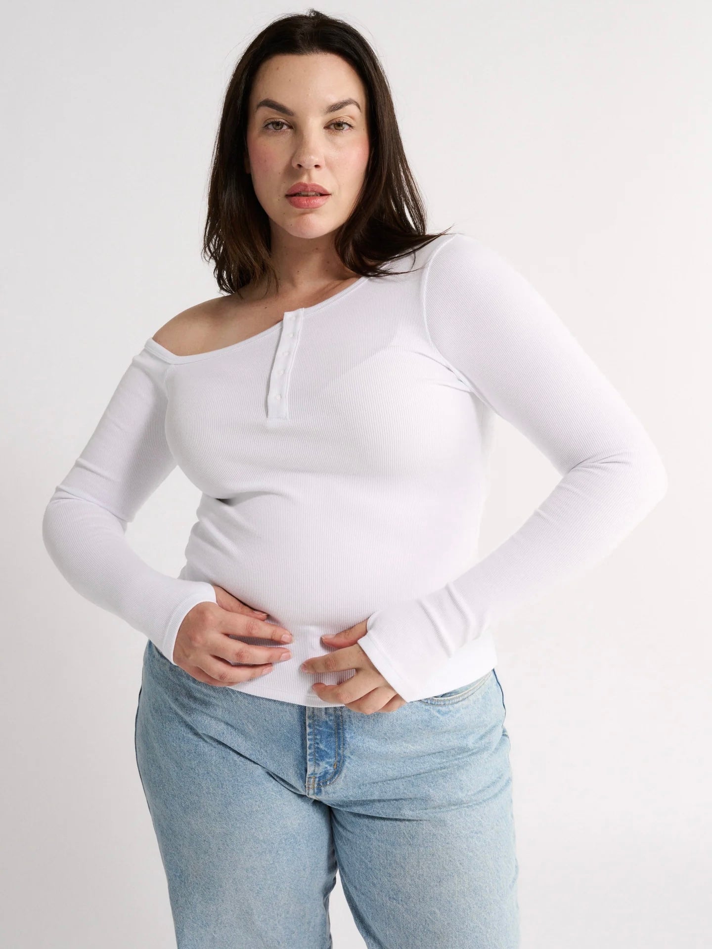 Cobie Off Shoulder Top - White