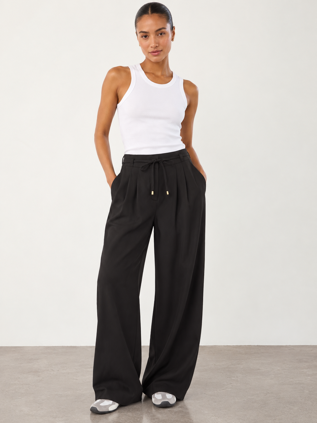 Romy Pant - Black